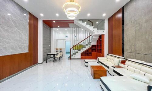 Nhà Bán Đường Đoàn Nguyễn Tuấn xã Qui Đức cách chợ Hưng Long 1km