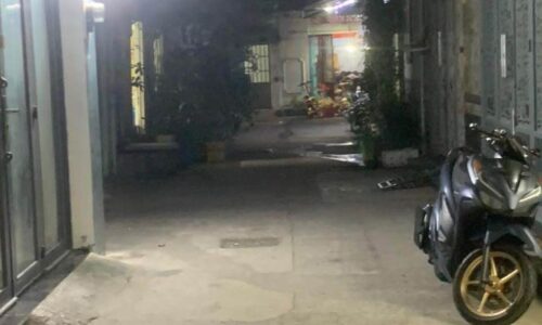 Nhà thuê 2 lầu Mới xây xong thơm mùi sơn Cao lỗ phường 4 Quận 8