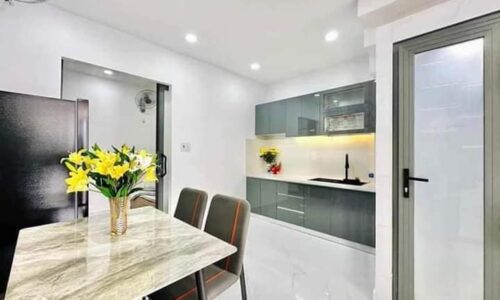 BÁN NHÀ 1 TRỆT 1 LẦU MẶT TIỀN ĐƯỜNG Ở BÌNH CHÁNH