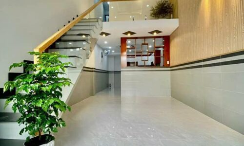 Nhà bán Hiệp Thành Q12 đường lớn xe hơi đậu cửa. Giá: 1ty250 còn bớt