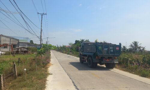Cần bán đất mặt đường lớn, tiện kinh doanh tại đường Lộ Dừa