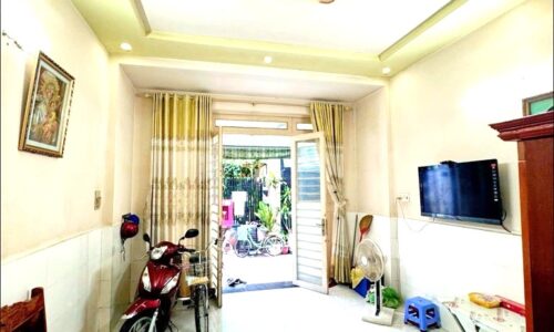 Nhà Bán ở Chợ Quy Đức QL 50. Nhà đẹp giá hợp lí chỉ 1 tỷ 350.