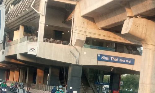 NHÀ C4 – DT RỘNG ( 5, 5 x 17 ) GIÁ NHỈNH NHẸ 5 TỶ – 2 PHÚT RA NGÃ TƯ BÌNH THÁI – XA LỘ HÀ NỘI – GA TÀU ĐIỆN METRO BẾN THÀNH SUỐI TIÊN.