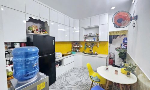 Nhà 2 tầng, chợ Đông Quang,hẻm xe hơi, Thông HT13, Giá có 3 ty39